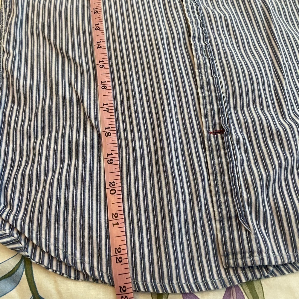 GUESS button down shirt size medium 12/14 - Picture 4 of 6